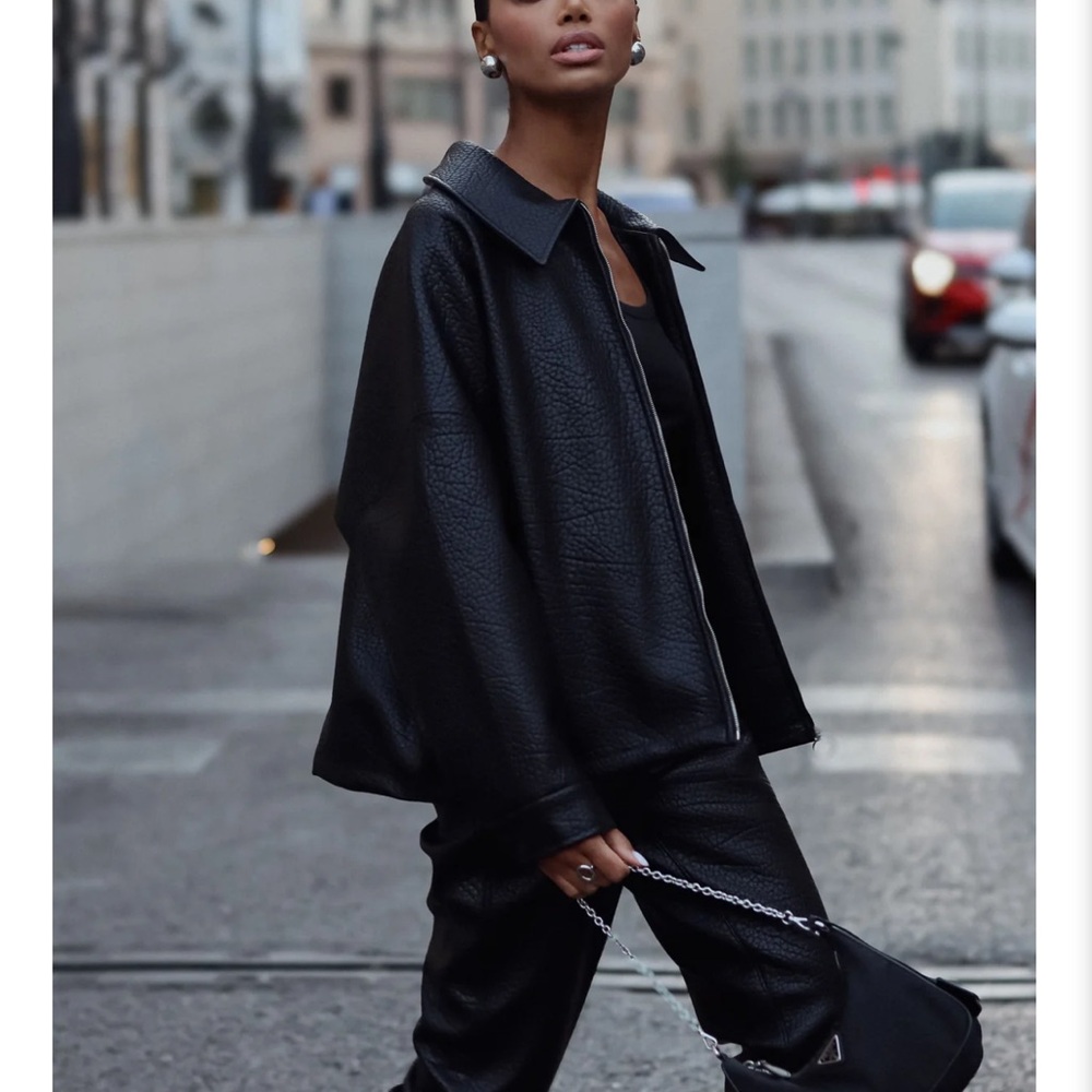 Women’s Jacket-Elegant Black - Picture 9 of 15